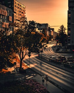 黄昏城市街景