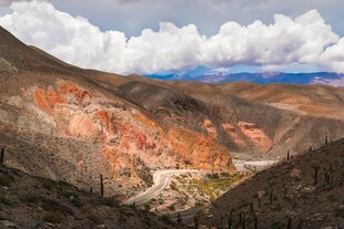 高原山地旷野风光