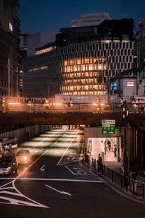 城市暮色街景