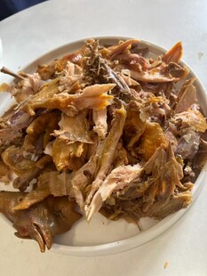 盘中香酥小鱼干