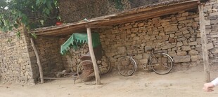 乡村老旧土坯房