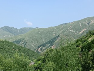 青山蓝天山野风光