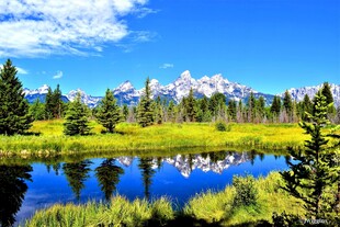 雪山湖泊自然风光