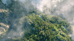 云雾青山自然美景