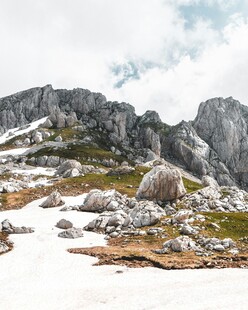 高山残雪水彩风景