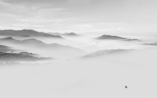 水墨云山雾海
