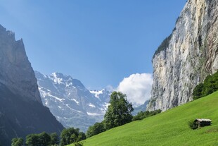 阿尔卑斯山谷风光
