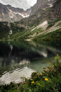 高山湖泊山水风光