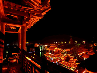 古城夜景