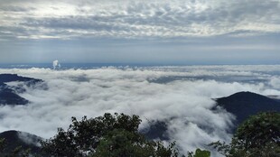 高山云海自然盛景