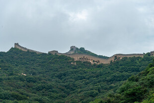 横版全景八达岭长城