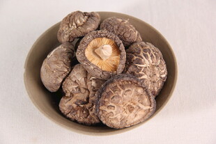 碗装干香菇干货