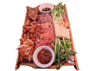 特色手把肉拼盘