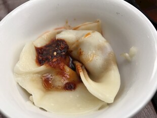 碗装红汤大馄饨