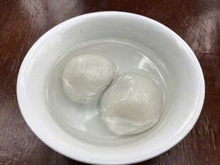 碗装水煮汤圆