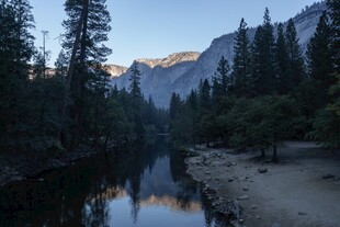 晨昏山湖森林风光