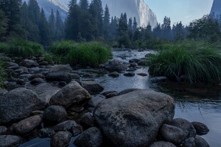 山林溪流自然风景
