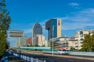 城市蓝天街景风光
