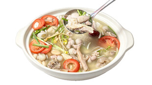 家常鲜蔬肉片汤