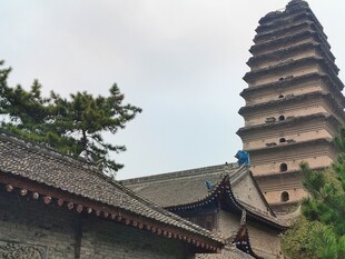 西安小雁塔古建筑