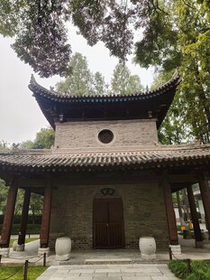中式传统古建门楼