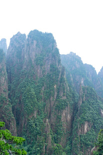 奇峰山林自然风光