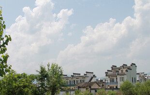郊野乡村民居风光