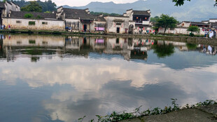江南水乡古村倒影