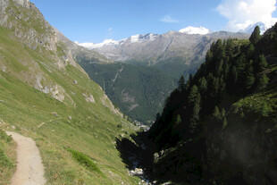 高山峡谷山野风光