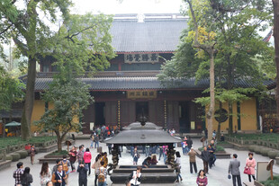 古寺游览风光