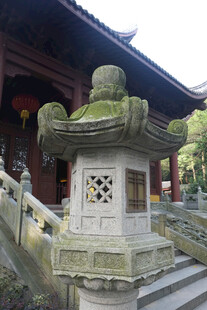 古寺石灯景致